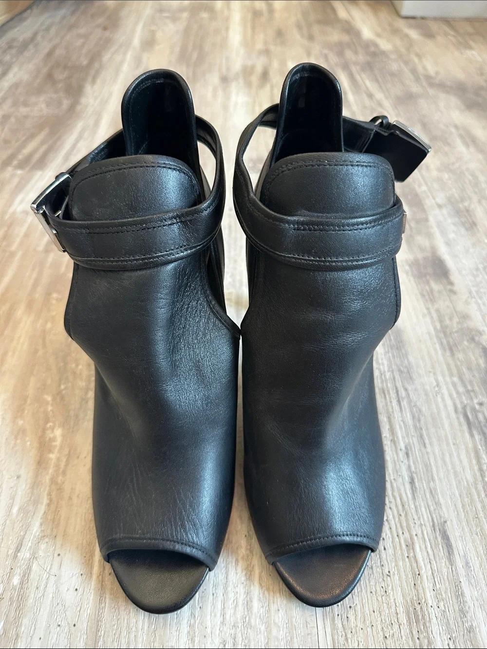 Michael Kors Black Leather Peep-Toe Ankle Booties with Buckle sz 8 never worn!